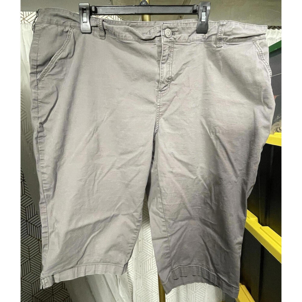 Lane Bryant Bermuda Shorts Women's Gray Cotton Blend Pockets Sz 24
